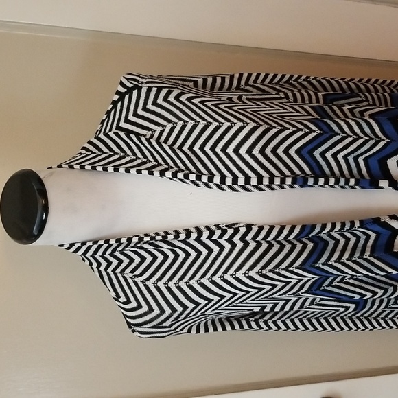 NWT BCBG Nana Pointelled card wrap - Picture 2 of 10